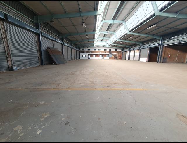 2,058M² WAREHOUSE TO LET IN CITY DEEP